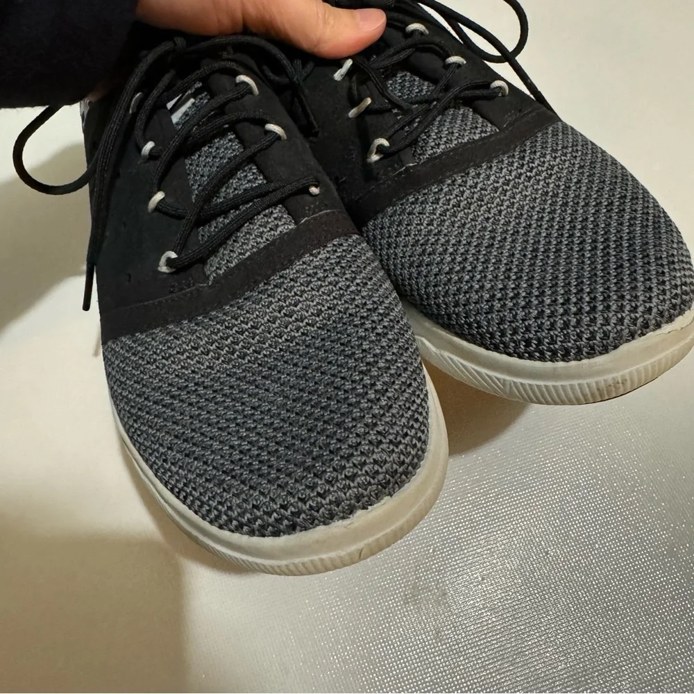 Under Armour Black Gray Knit Mesh Lace Up Sneaker Shoes Women's Size 7.5‎